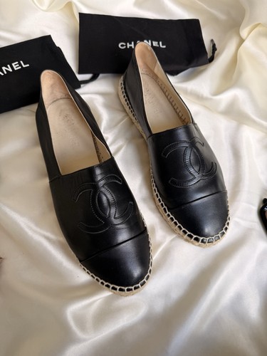 Chanel black lambskin leather - chanel,