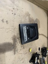 BMW 5 SERIES COURTESY LIGHT