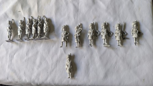 Cast white metal - white, 46mm