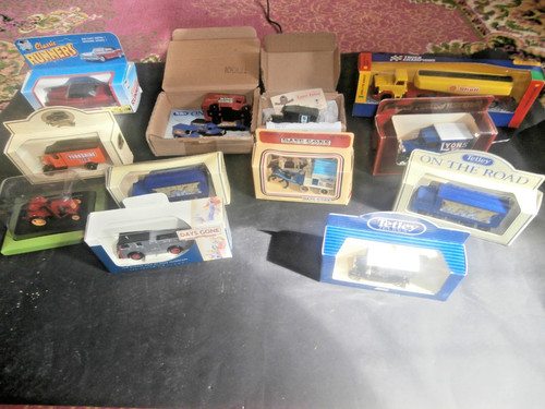 Sellection boxed model cars - of,