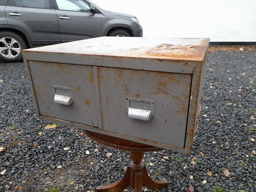 Vintage distressed index - vintage,