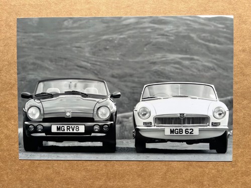 Rv8 mgb roadster press - /,