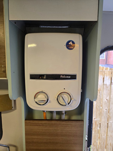 Paloma gas powered - ph-4-2f,