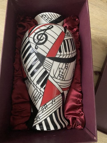 Benaya allegro man vase - benaya,