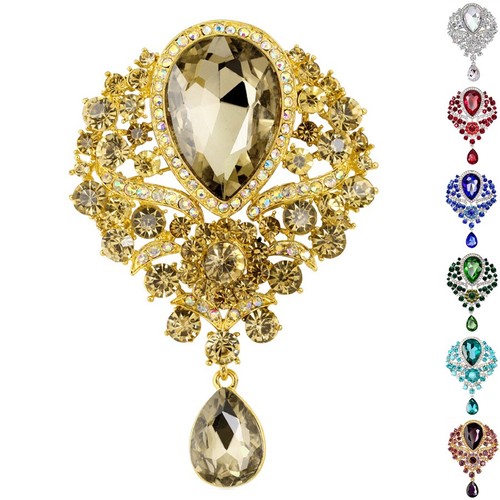 Costume brooches various - costume,