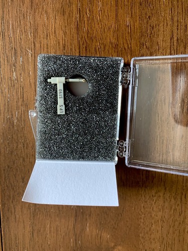 Record player diamond stylus - diamond,