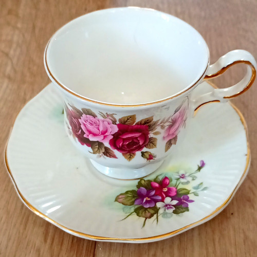 Queen anne bone china - queen,