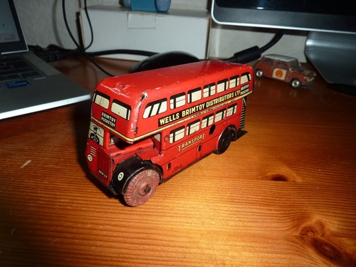 Vintage tinplate wells - tinplate, brimtoy