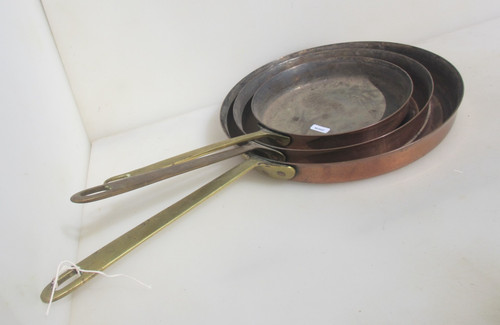 Large antique copper frying - large,