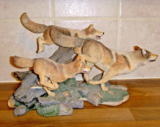 Danbury Mint Wolf Sculpture Giving Chase Spirit Of The Wolf Large 12 Inch Size