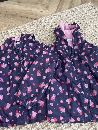2no girls peppa pig rain - peppa,