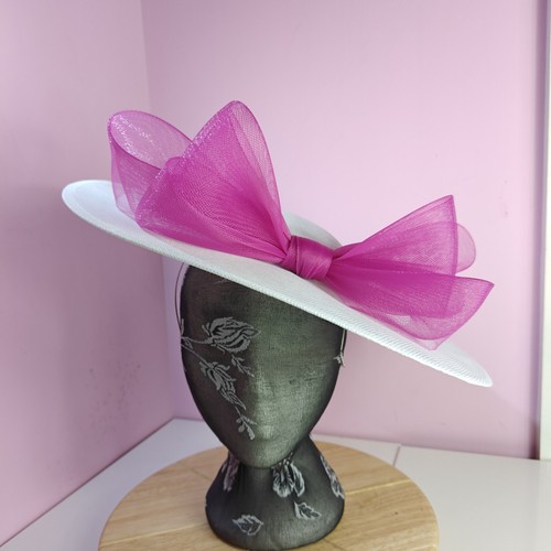 White pink large fascinator - pink,