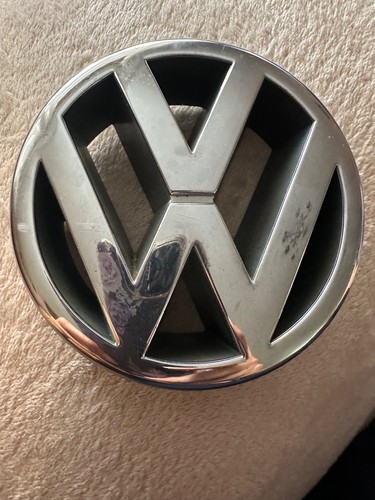Front grill badge passat - grill,