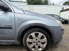 VAUXHALL CORSA C 2001-2006 WING DRIVERS FRONT RIGHT SILVER Z163 / 4AU  9196449