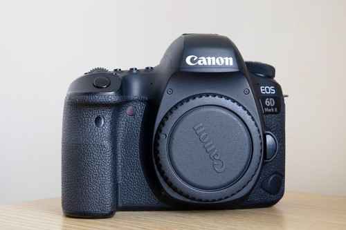Canon eos mark - canon,