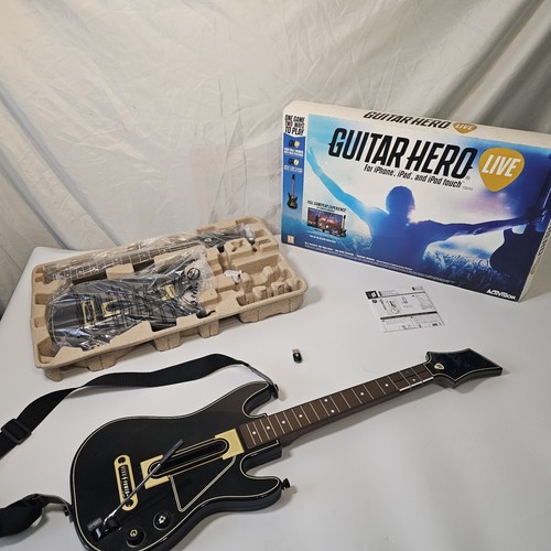 Official guitar hero - official, live