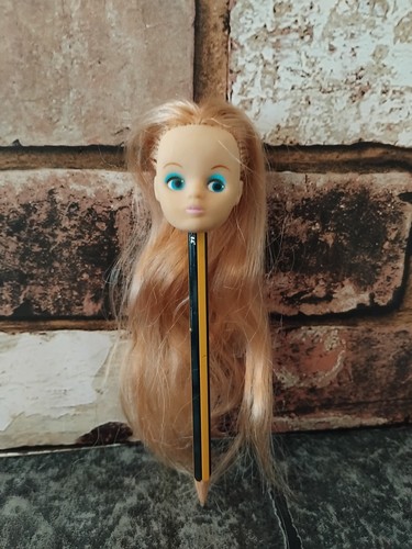 Mary quant daisy doll head - mary,