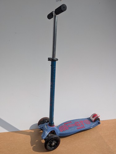 Micro maxi deluxe scooter blue - scooter,