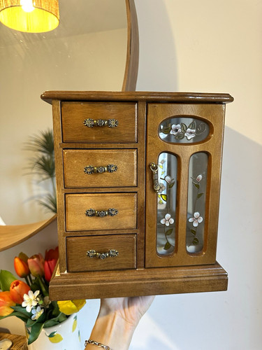 Vintage wooden jewellery - wooden,