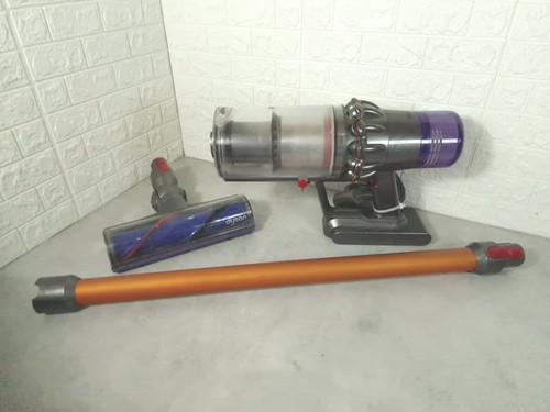 Dyson cordless stick vacuum - cordless,