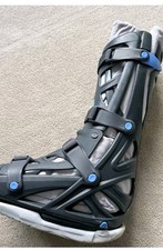 VacoCast Orthopaedic Boot -