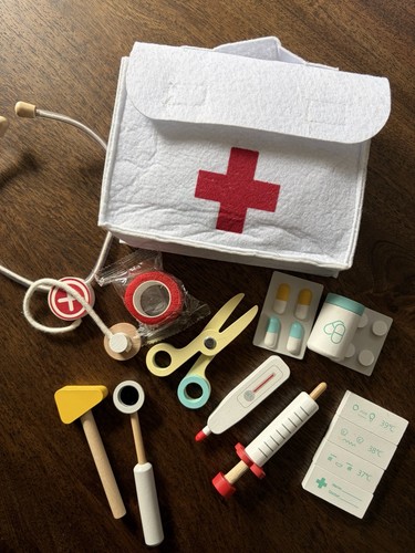 Children wooden doctors - doctors, kit