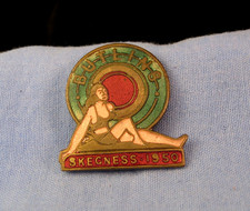 VINTAGE ENAMEL BUTLINS CLUB SKEGNESS BATHING BEAUTY SWIMMING HOLIDAY BADGE PIN
