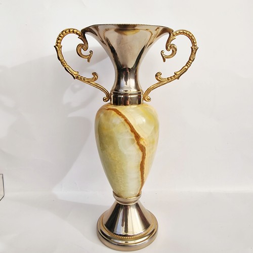Vintage 1970s honey - honey, onyx
