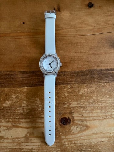 Smilesolar women s watch - q&q,