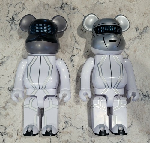 Daft punk tron legacy 400 - punk,