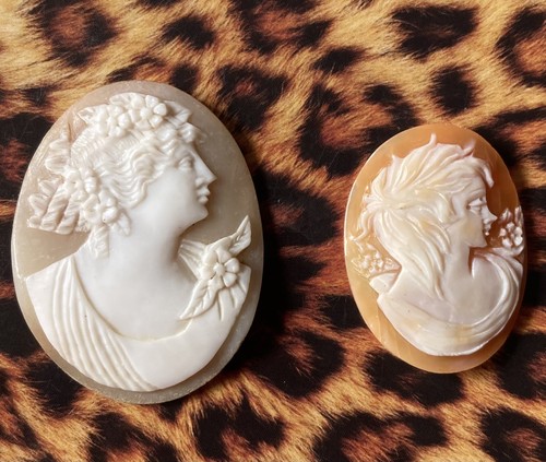 Antique and vintage - vintage, loose