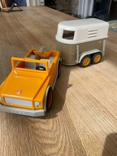 Retired 2003 Schleich 4x4 Jeep (42025) and Horse Trailer (40185) 