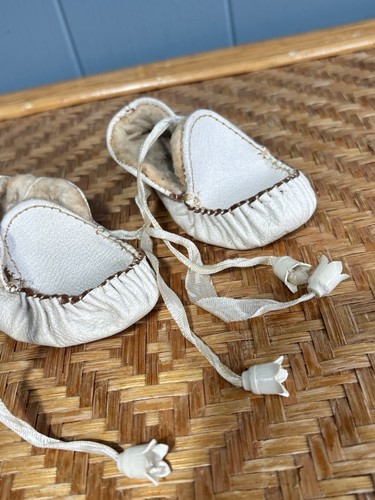 Vintage handmade white leather - white,