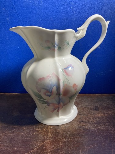 Aynsley fine bone - bone, china