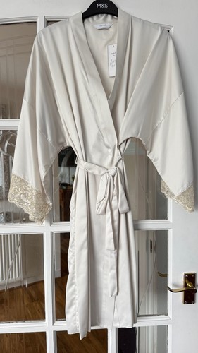 Stunning bnwt ivory mix - stunning,