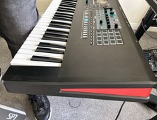 Roland Fantom 7 with Box (it does not have the  EX Update) Very Good Condition