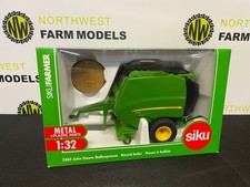SIKU 2465 1:32 SCALE JOHN