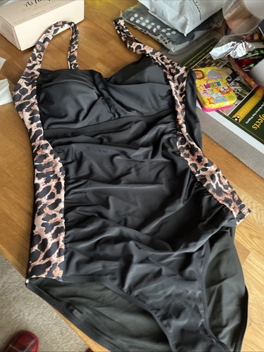 One piece swim suit new - new, unworn