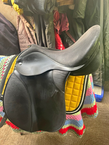 Thorrowgood saddle black - saddle, 18”black