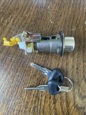 Nissan Prairie M10 Cylinder Back Door Lock 90600-01R26