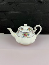 Royal Albert Petit Point Large