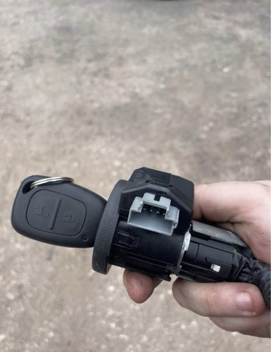 Vauxhall vivaro ignition