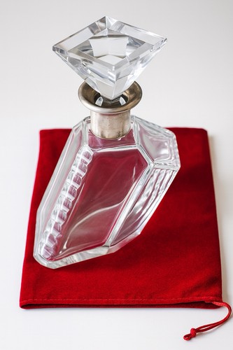 Carafe decanter with silver - with,