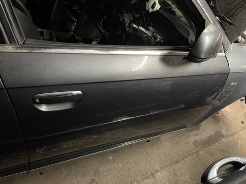 Audi saloon driver - a6,