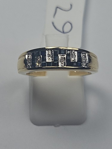9ct yellow gold - 9ct, sapphire