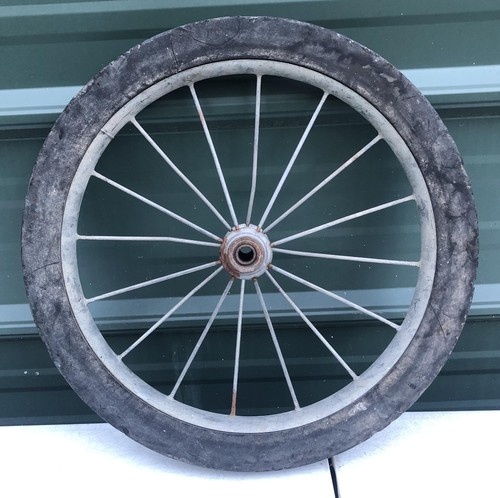 Wire spoked wheel - wheel, rubber