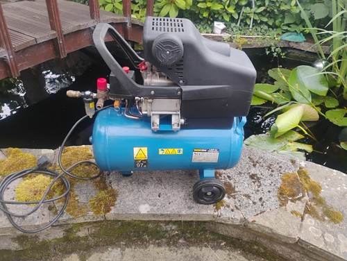 Air compressor compact 24l - air,