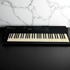 Roland XP-10 Synthesizer Keyboard 61 Keys Black Music Instruments XP10 USED