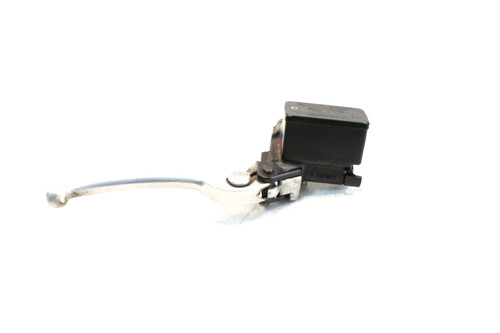 Suzuki front brake master - front,