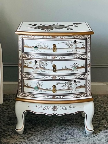 Oriental chinese white lacquer - white,